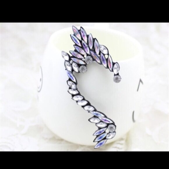 Goddess rhinestone ear cuff 💫 - Picture 2 of 5